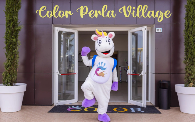 Color Perla Village