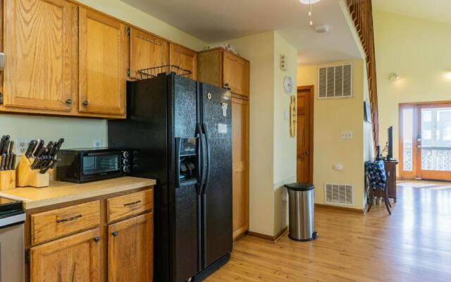 StingWray Cove by Oak Island Accommodations