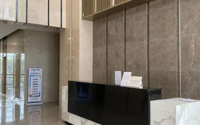 Qing shi guang apartment(greenland Central Plaza store)