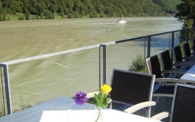 Wesenufer Hotel & Seminarkultur an der Donau