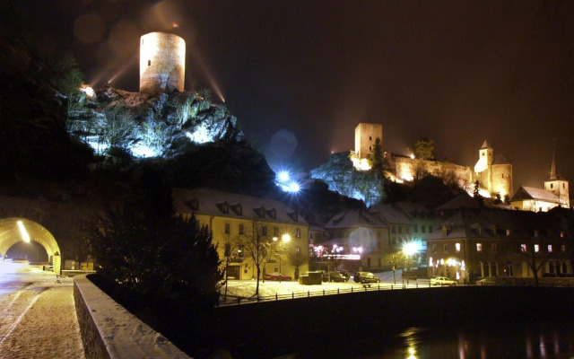 Gourmet & Relax Hotel De La Sure