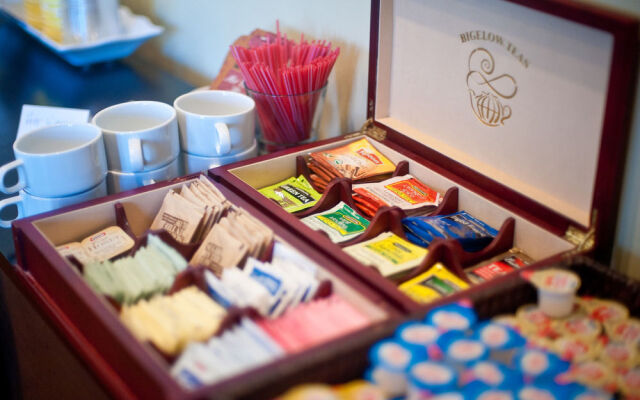 Carriage House Hotel