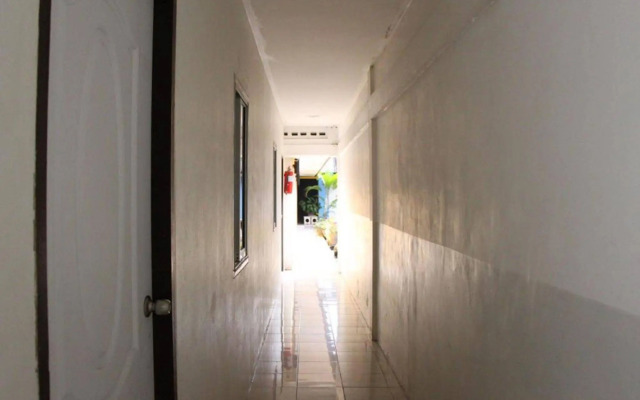 OYO 1054 Phuket Backpacker Hostel