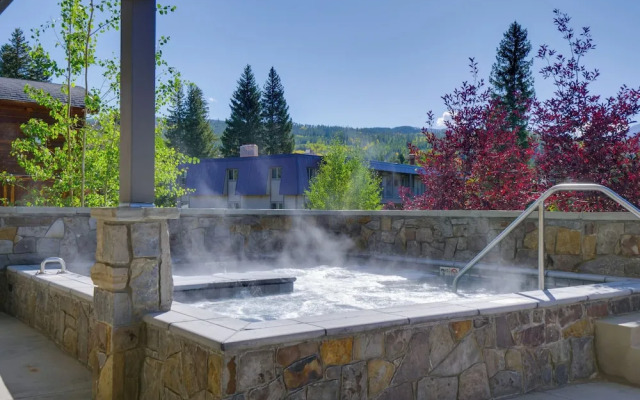 Stunning Winter Park Condo Near Slopes!