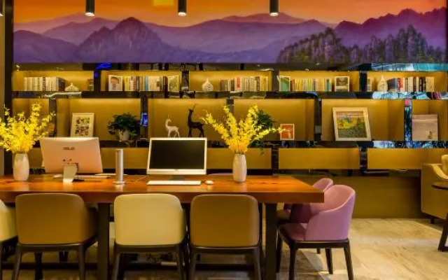 Lavande Hotel (Shenyang Railway Station Zhongshan Square)