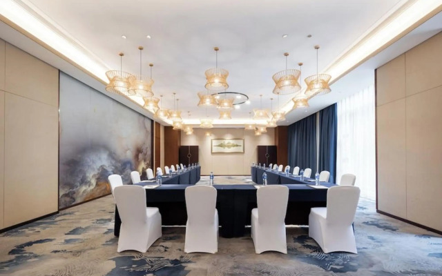 Wuhan Optics Valley Convention Hotel