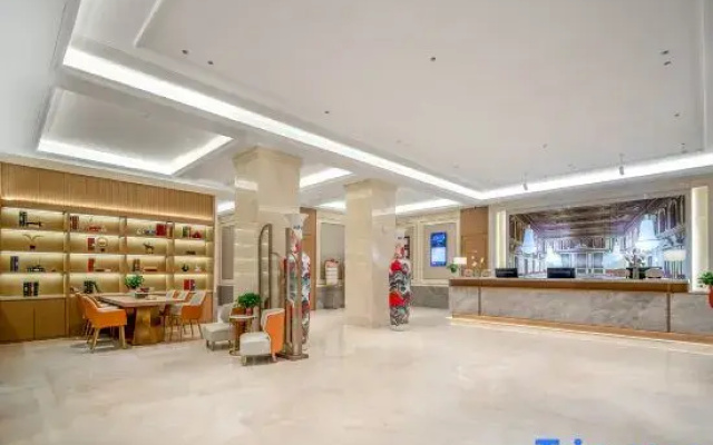 Vienna Hotel (Zhoukou Huaiyang Taihao Mausoleum)