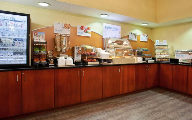 Best Western Plus Allentown Inn & Suites by Dorney Park