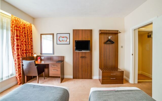 Bridge House Hotel