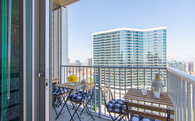 CHIC COLLECTION by NOHOTEL on 6th Street