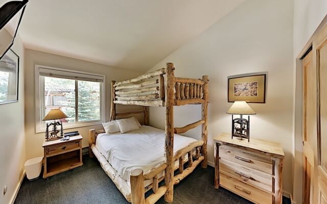 855car84 2 Bedroom Condo