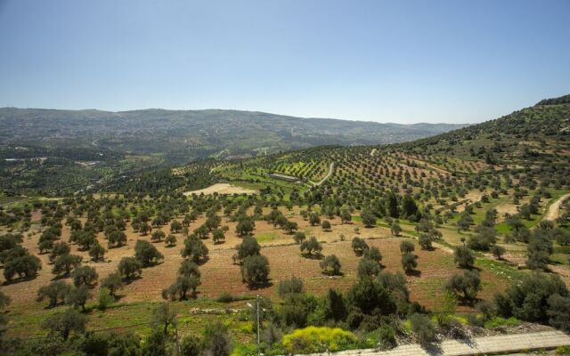 Ajloun Hotel