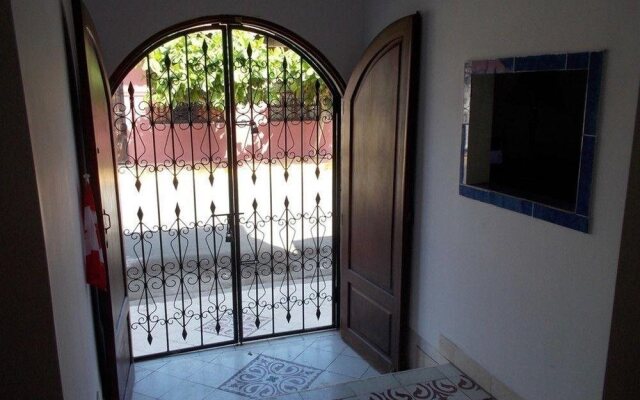Casa De Arcos Guest House