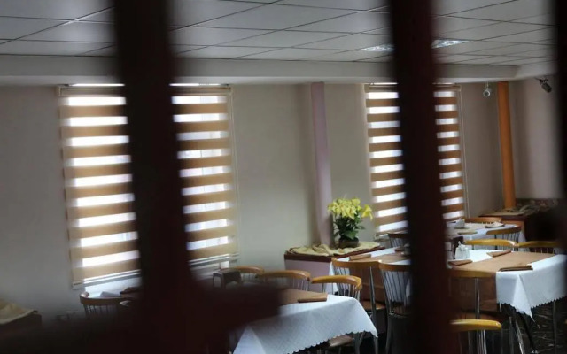 Yeni Hotel