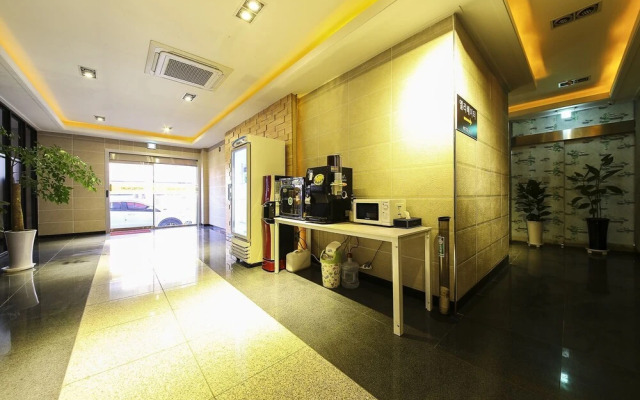 Hotel Nuri