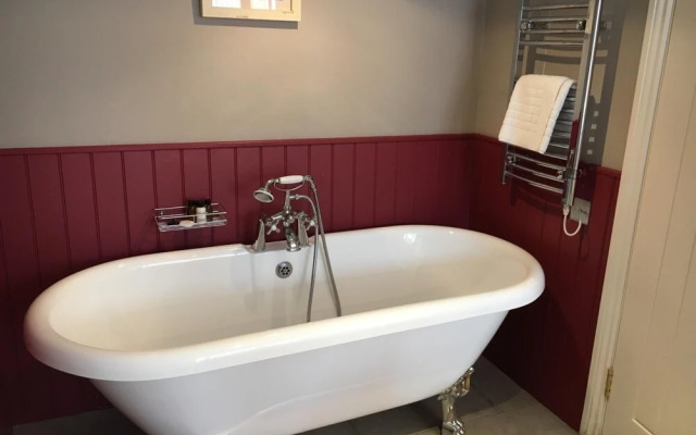 The Golden Pheasant Hotel