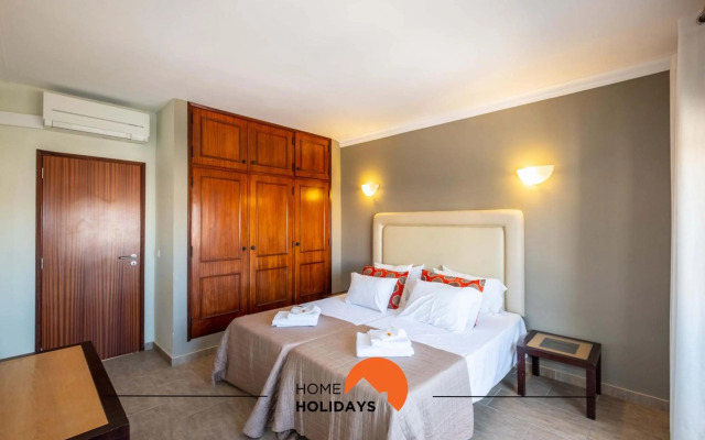 #018 Old Town Center Beach 2 min Walk