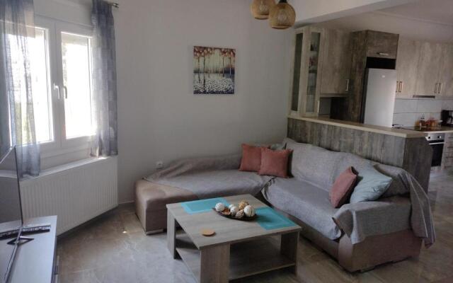 "Thea" Valis Apartments