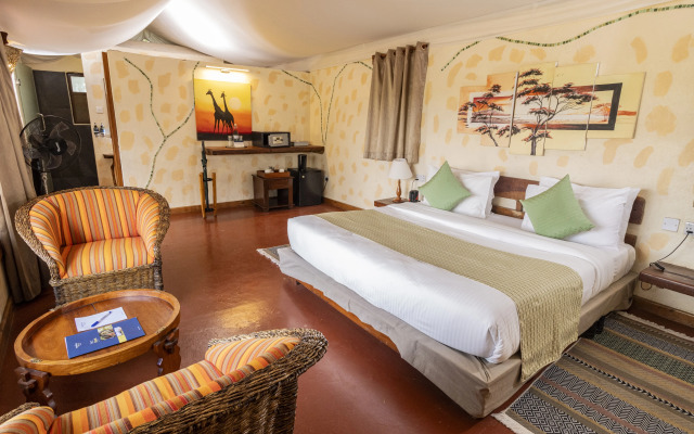 PrideInn Mara Camp & Cottages