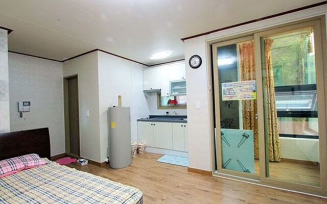 Yeongdeok Songa Pension