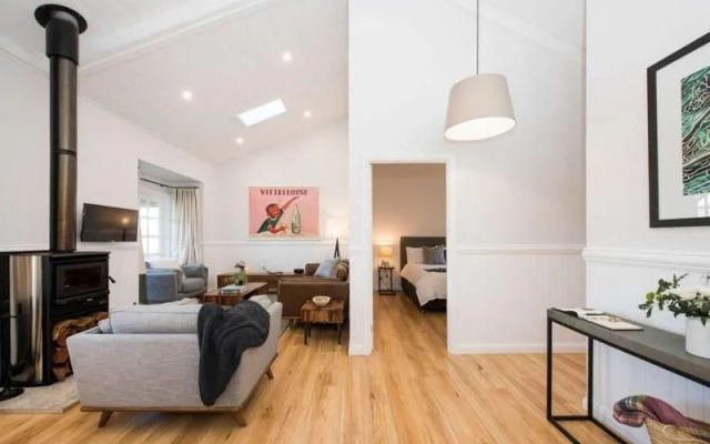 Peppertree Hill Luxury Farm Accommodation