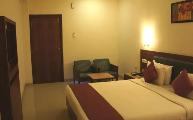 Hotel Raj Towers