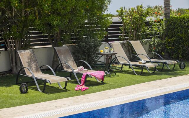 Villa Atlantis