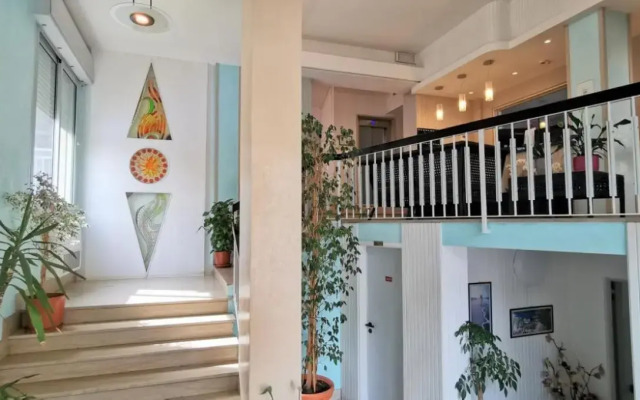 Hotel Cosmos