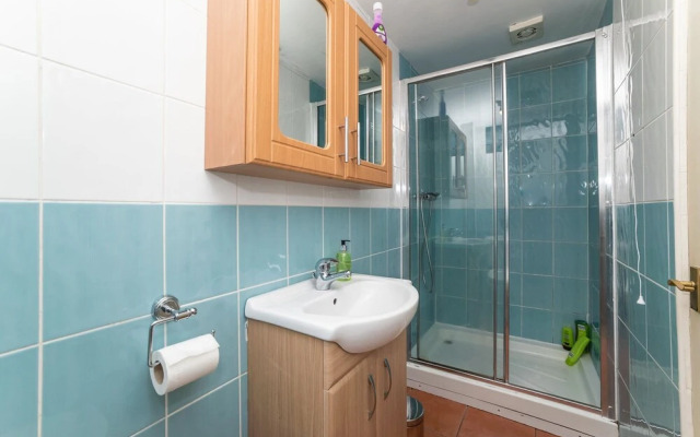 Lovely Central Home Naar Beach Lawe Rd