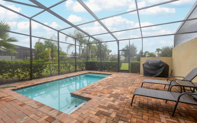 Tvpm-4638td/sr 5 Bedroom Townhouse by RedAwning