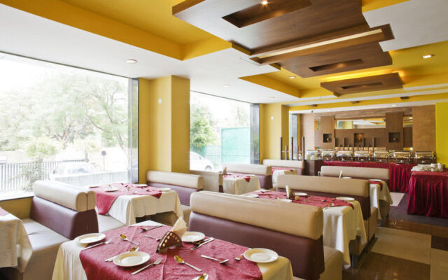 Hotel Golden Manor