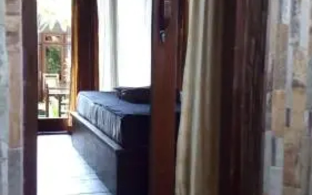 Coral Beach Pizza Cottages - Hotel in Gili Trawangan - Photo 4