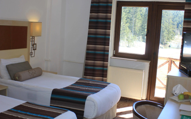 Kaya Greenpark Hotel