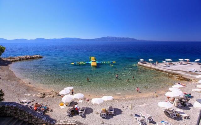 Ruz - Near Beach - 3 - SA 101