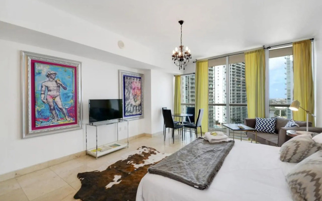 Posh Studio in Brickell by Sonder