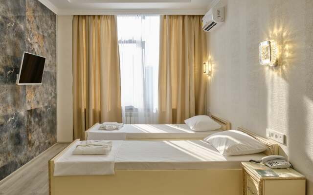 Grejs O'din 3* otel' (Sochi)