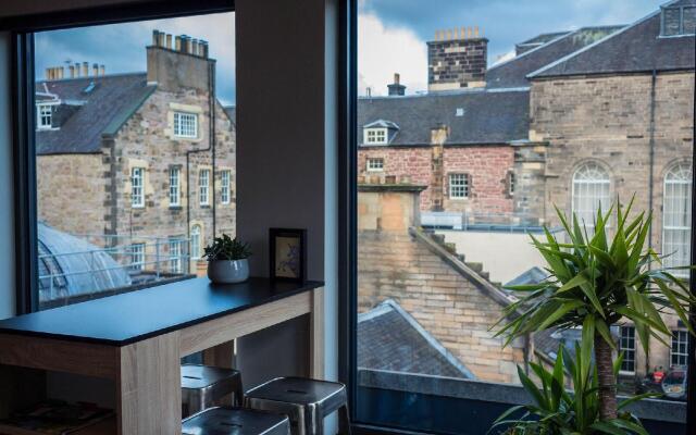 CoDE Pod – The LoFT - Edinburgh
