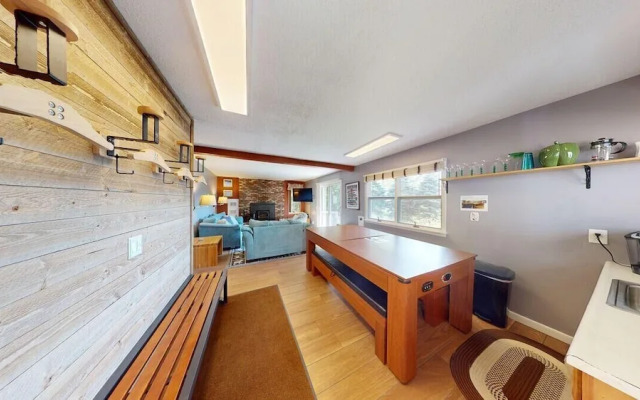 Silver Spring Chalet - GetAway