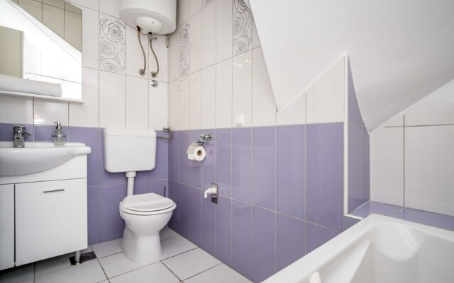 Andrea Abori in Abori