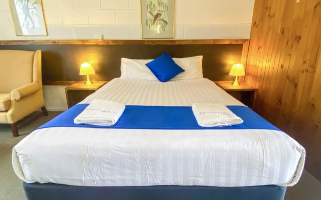 Snow Season Motor Inn