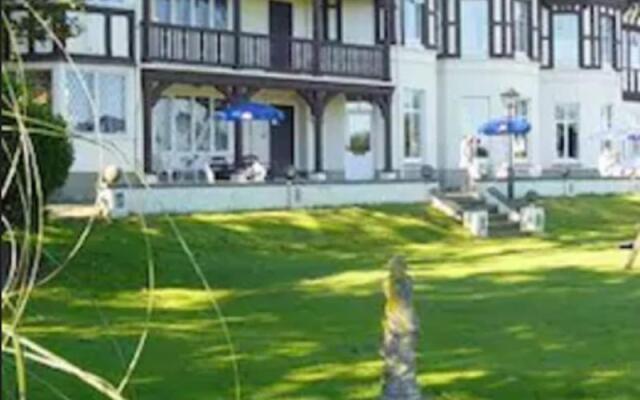 Отель Sea Marge