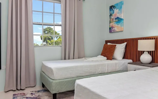 3rd Floor Condo Tower Isle 24hr Security