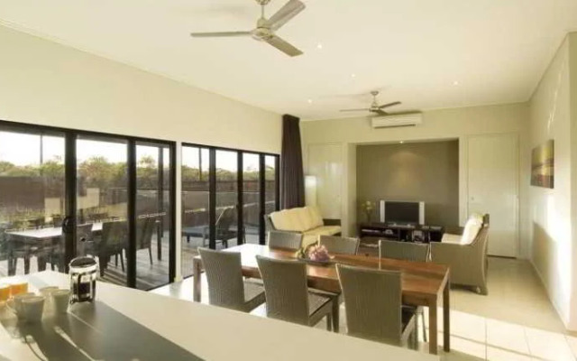 Grand Mercure Cable Beach