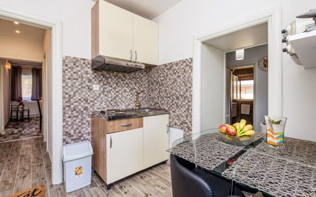 Awesome Home in Fuzine with Hot Tub, WiFi & 3 Bedrooms