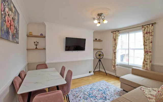 Imperial Horseferry Road Apartment