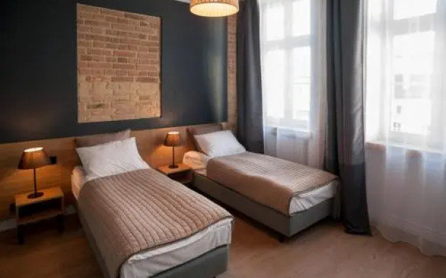 Qbatura Cafe & Hotel