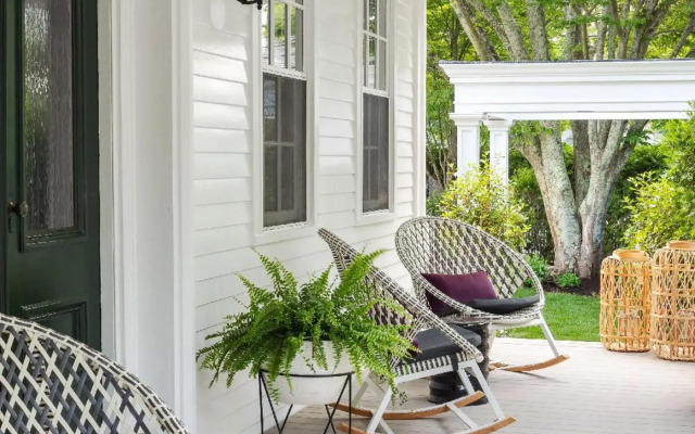 The Richard, The Edgartown Collection