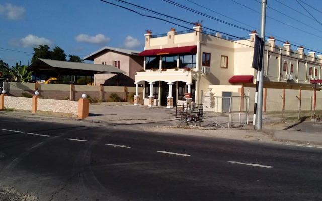 Grand Diamond Hotel Suites Trinidad