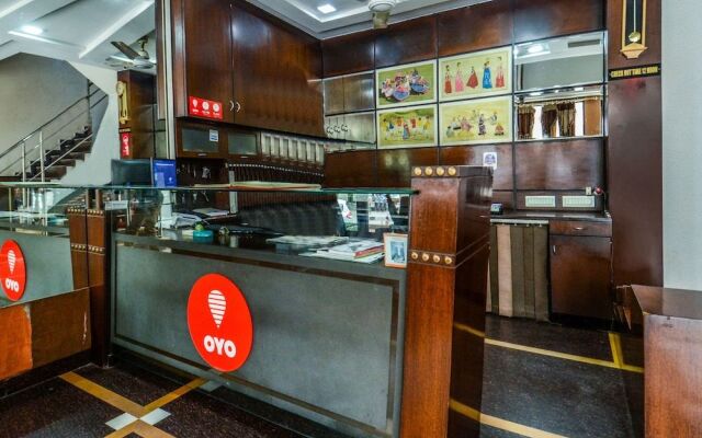 OYO 18484 Hotel Ratnawali