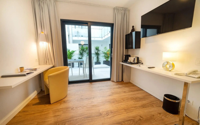 Hotel The Place - Adults Only